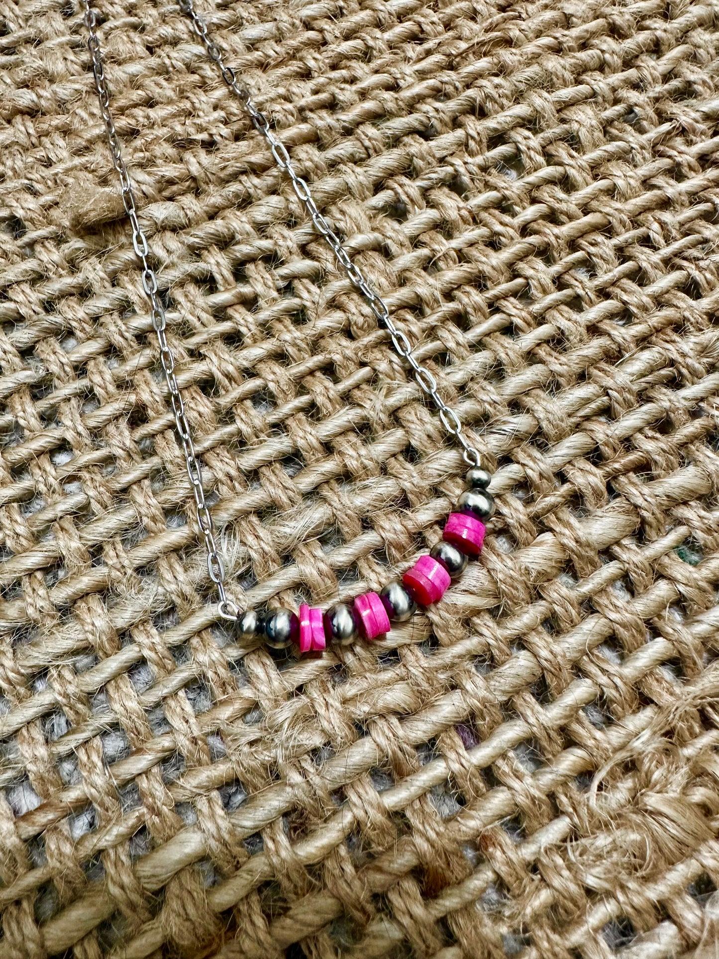 The pink bar necklace