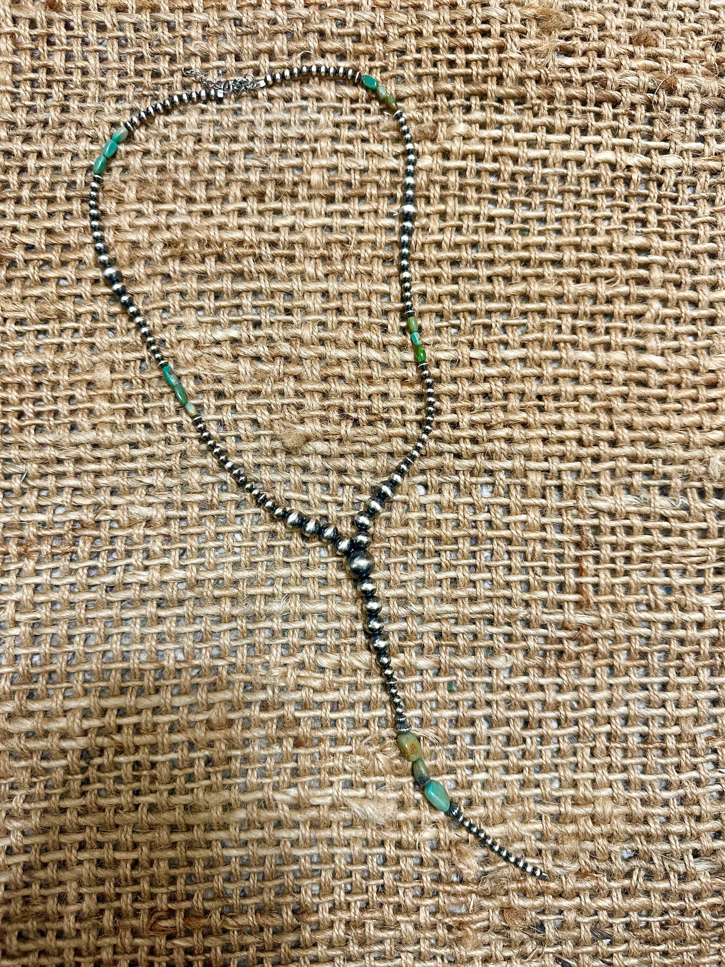The green lariat necklace