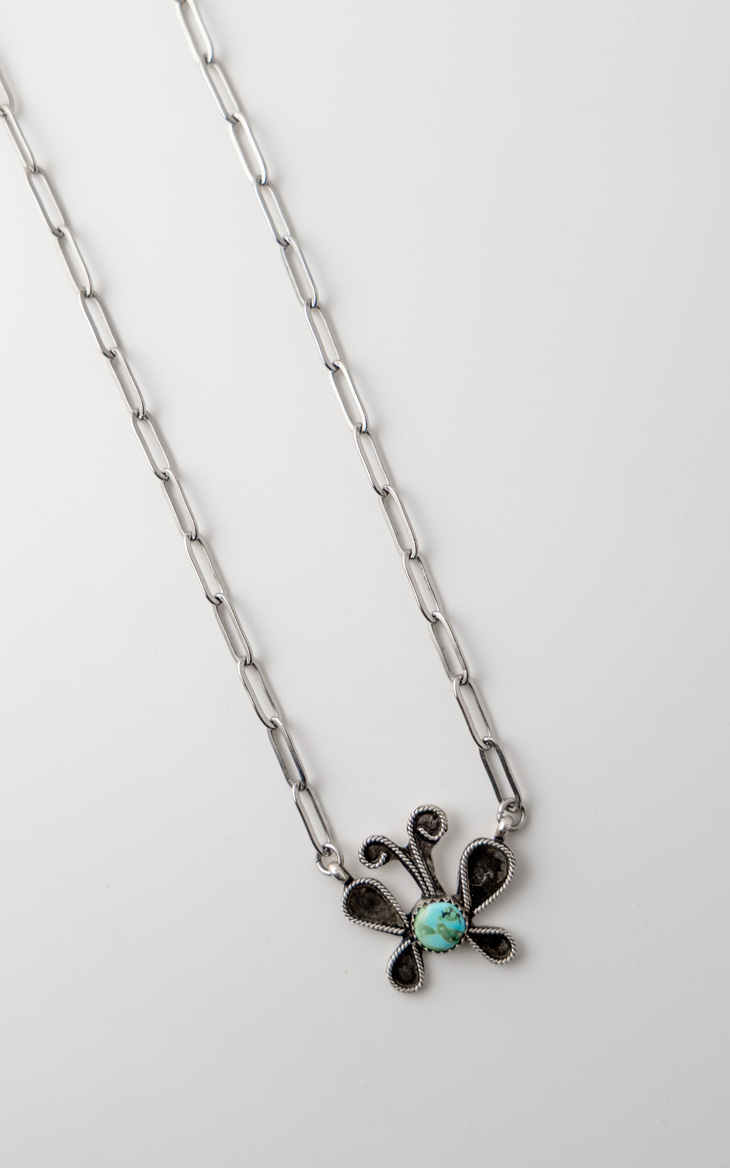 dainty butterfly necklace