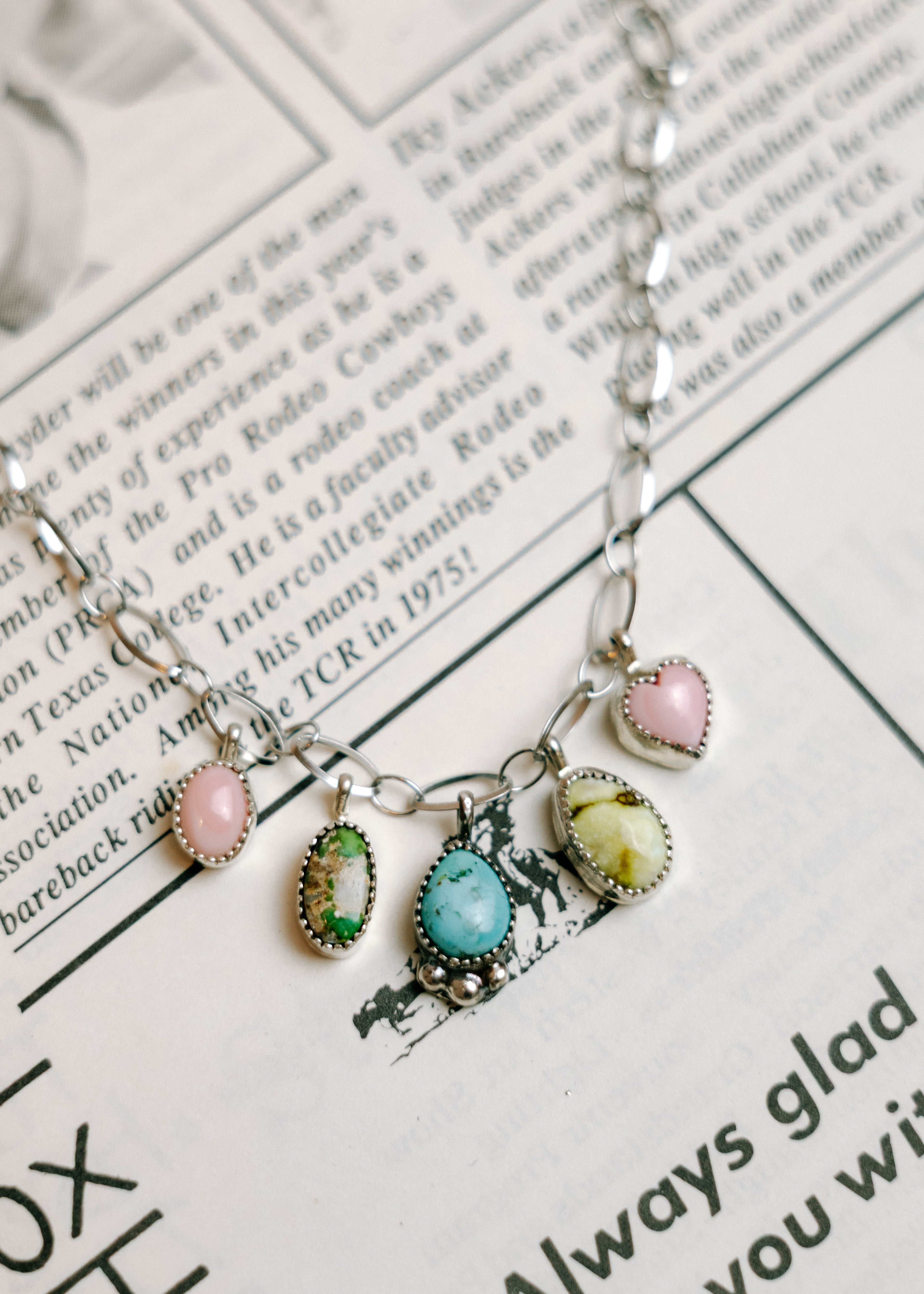 the magnolia choker