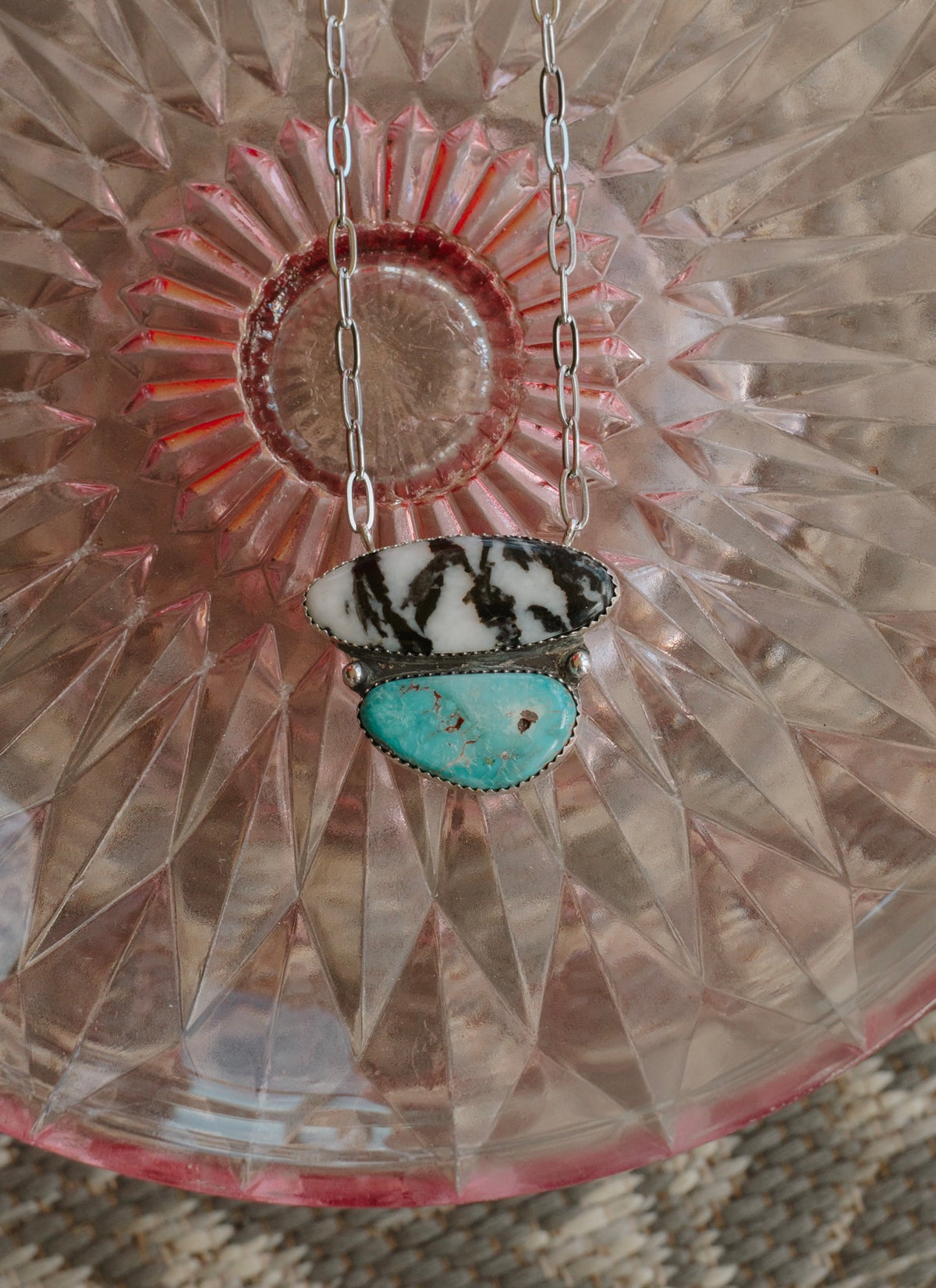 the turquoise zebra necklace