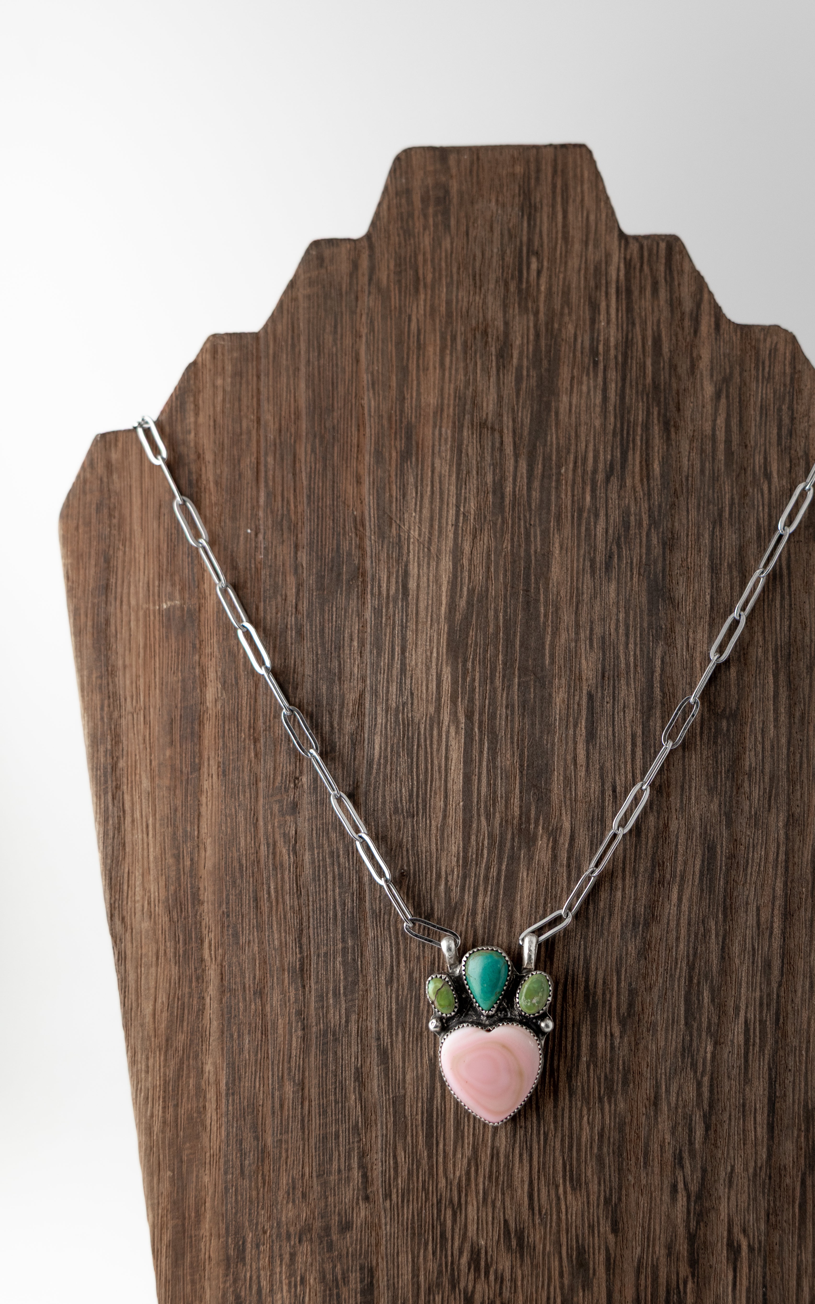 the heart necklace
