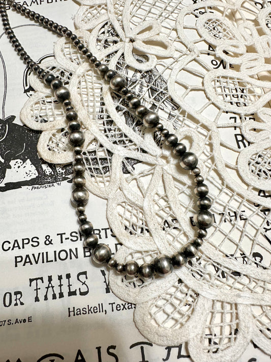 the charlotte choker