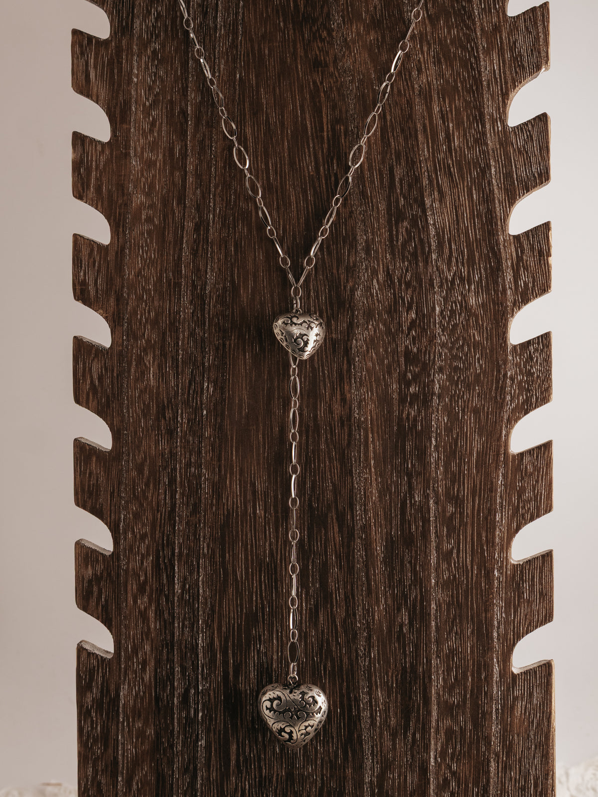 the vintage heart lariat necklace