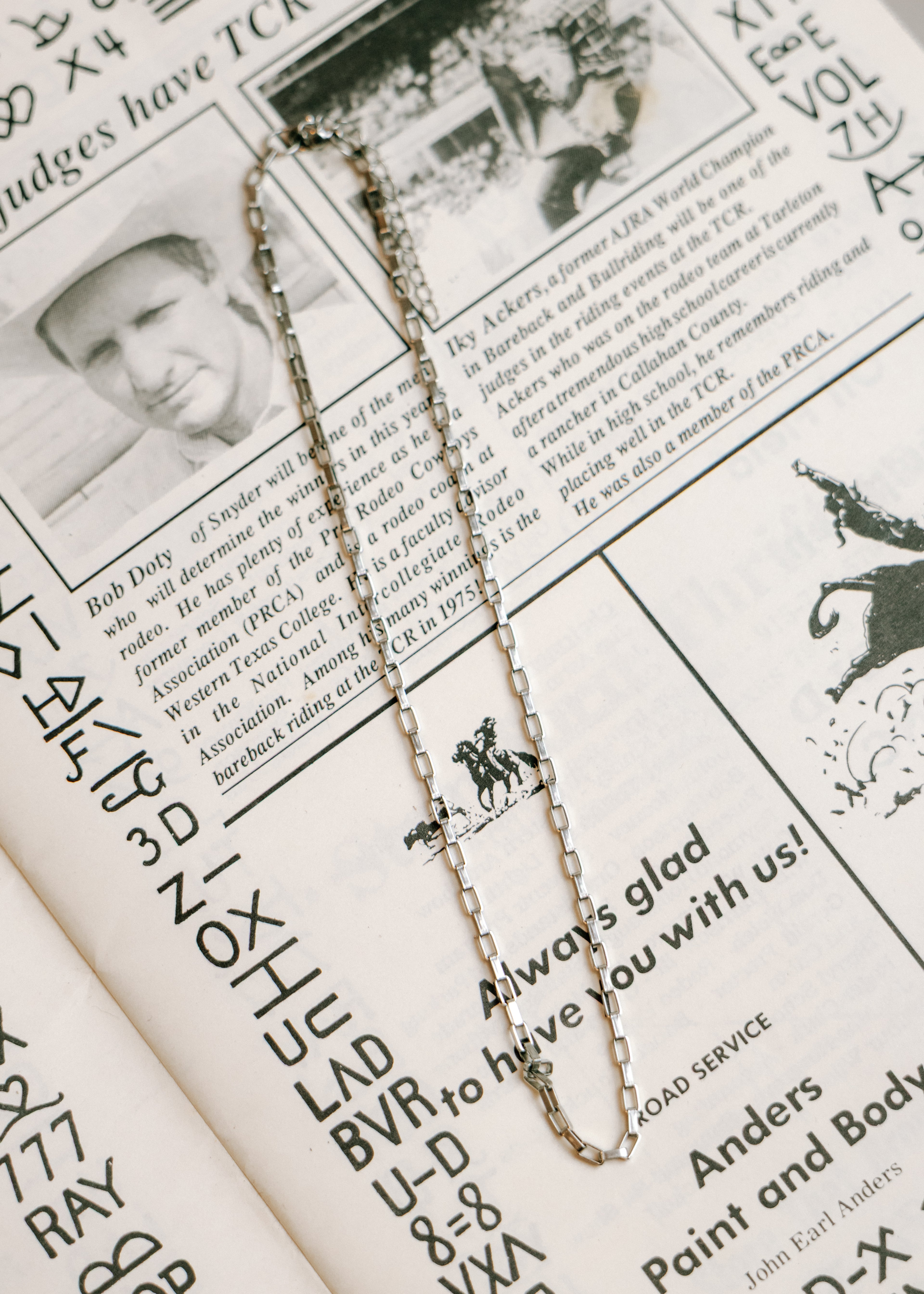 the basic link necklace