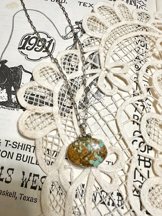 the oval necklace